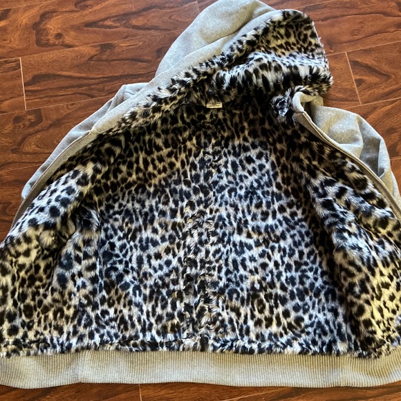 Victoria’s Secret reversible hoodie - Picture 5 of 7